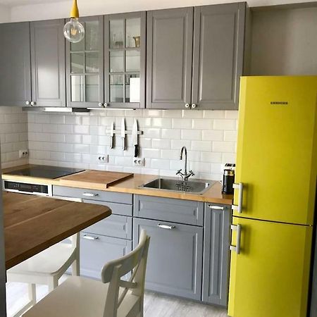 Beautiful Studio Near The Center Of Cluj Ngoại thất bức ảnh